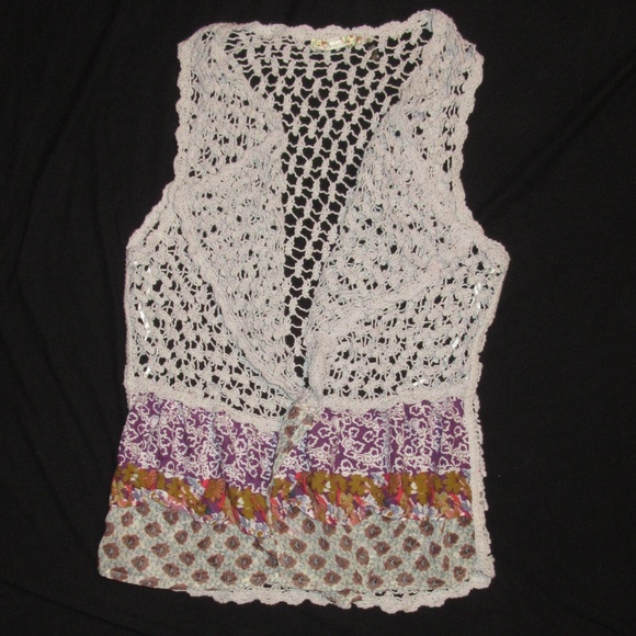 Lulumari Other - LuLumari Crocheted Ruffle Vest Size Small
